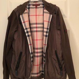 Burberry Men’s jacket (medium)